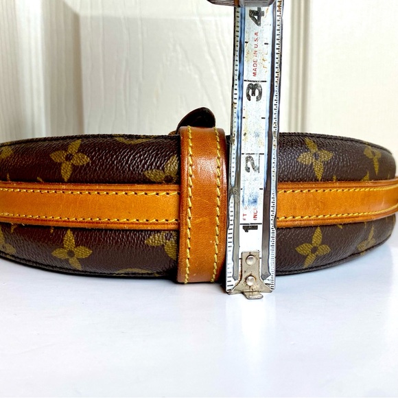 Authentic Louis Vuitton Chantilly Monogram Tan and Brown Crossbody Bag - Picture 14 of 16